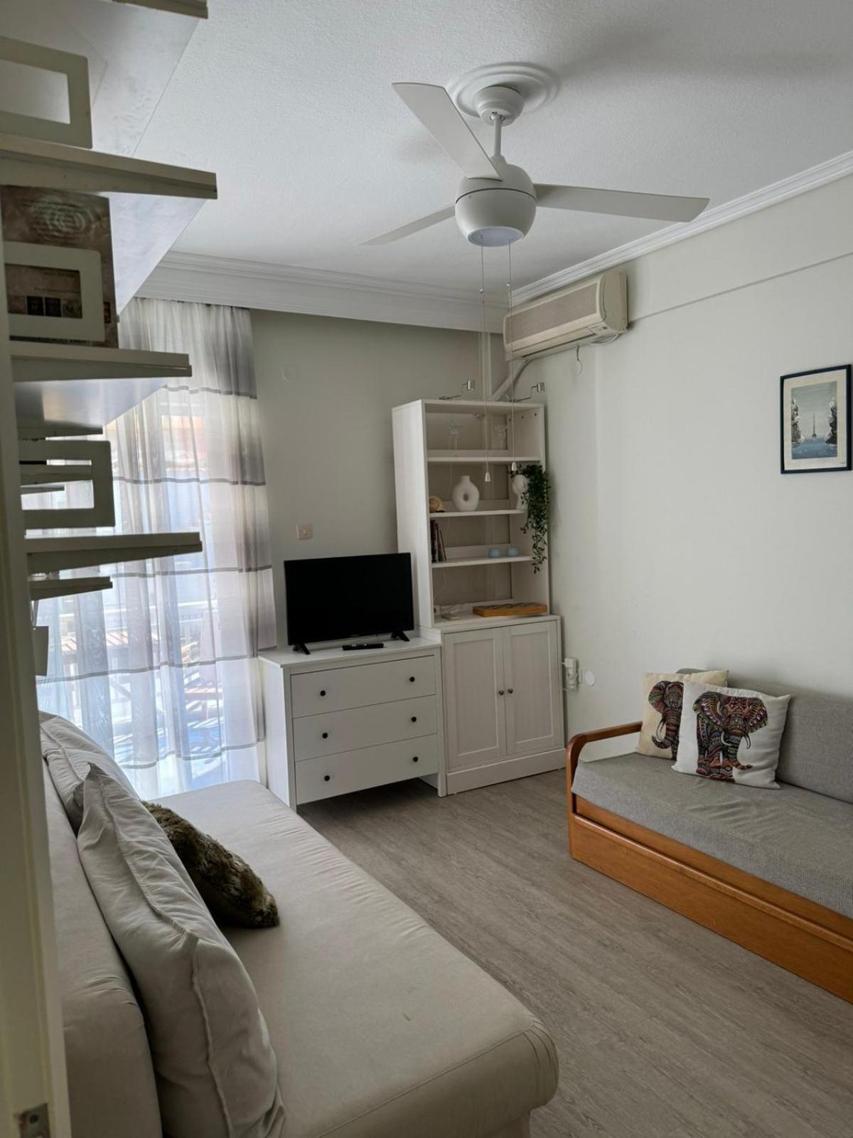 Grandma Mary'S Apartment Nea Playia מראה חיצוני תמונה